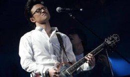 汪峰遭前妻爆料癖好视频,视频曝光引发热议